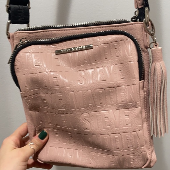 Steve Madden crossbody purse - Picture 2 of 2